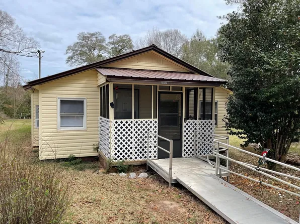 302 Clay St, Andalusia, AL 36421