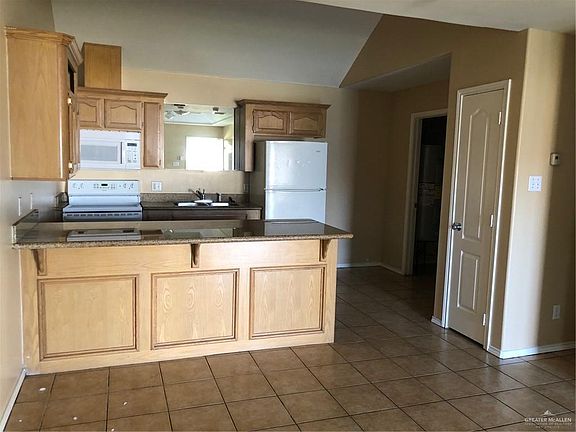 3rd image of 2501 Toledo Ave APT 3