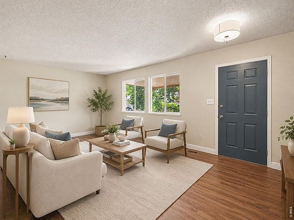 3rd image of 2900 Wagonwheel Ct