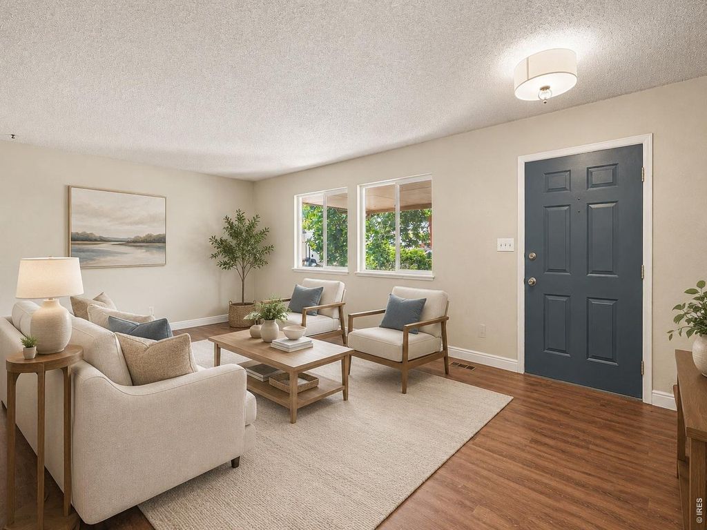 2900 Wagonwheel Ct