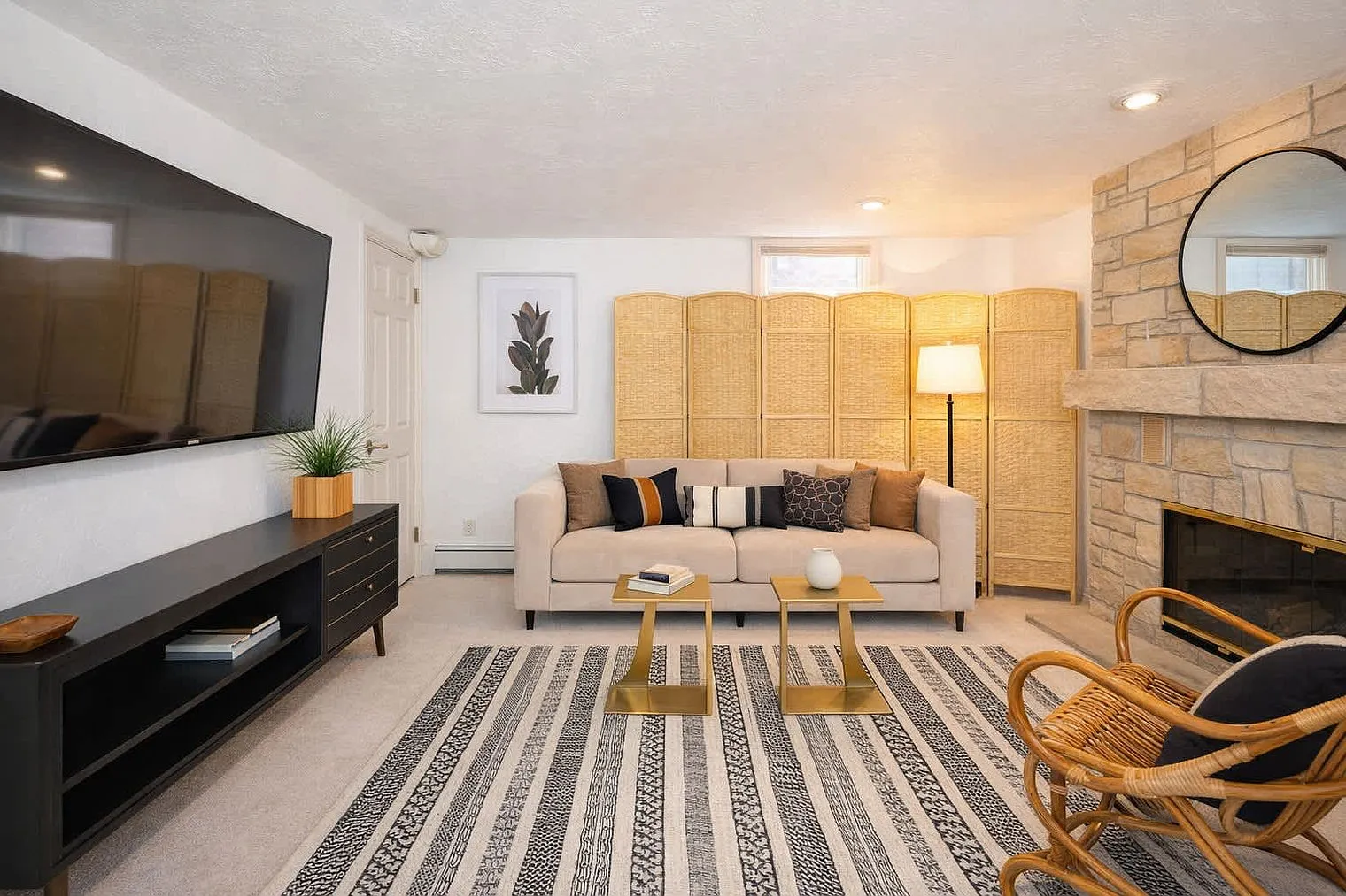 3 bed, 2.0 bath, 1496 sqft, $2,869 — Photo 4