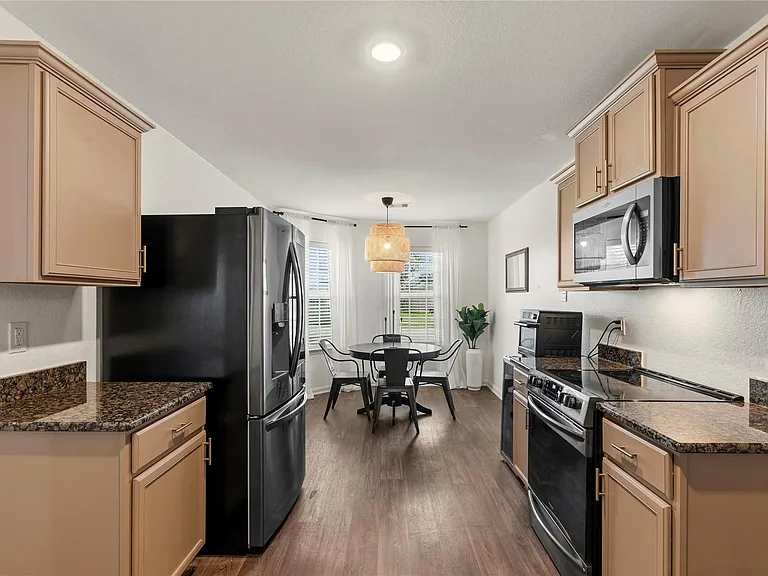 2417 Nautica Terrace Dr — Photo 2