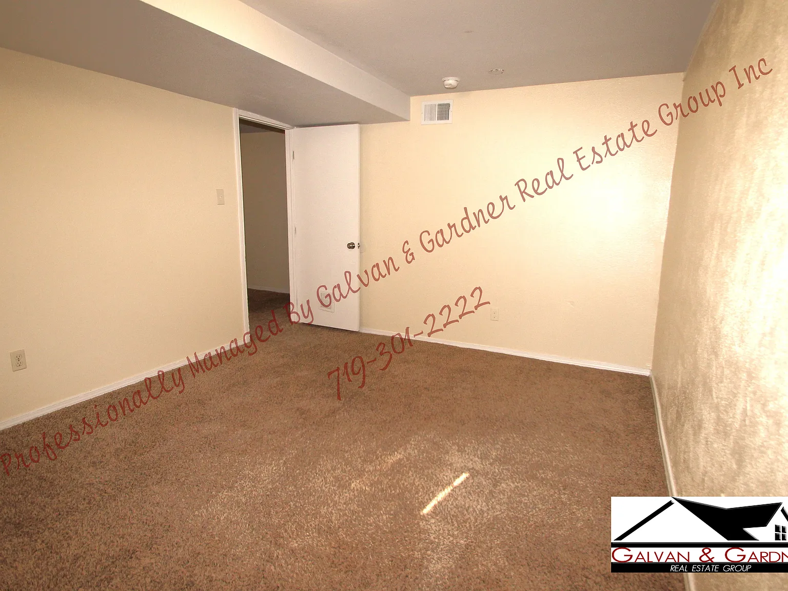 2 bed, 840 sqft, $995 — Photo 2