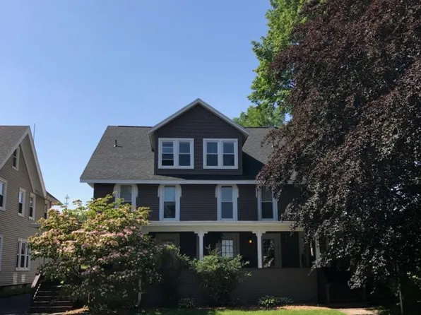 18 Pleasant St #18, Fairport, NY 14450