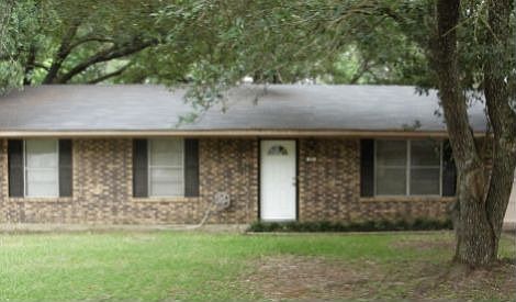 Fantastic Starter Home in Quite Neighborhood