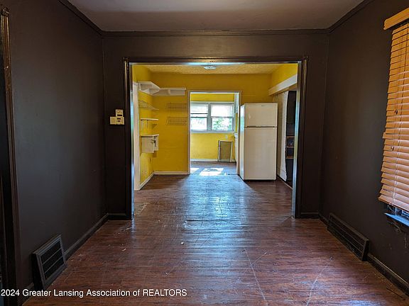 4th image of 2521 2nd St