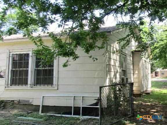 2nd image of 1919 Windsor Ave