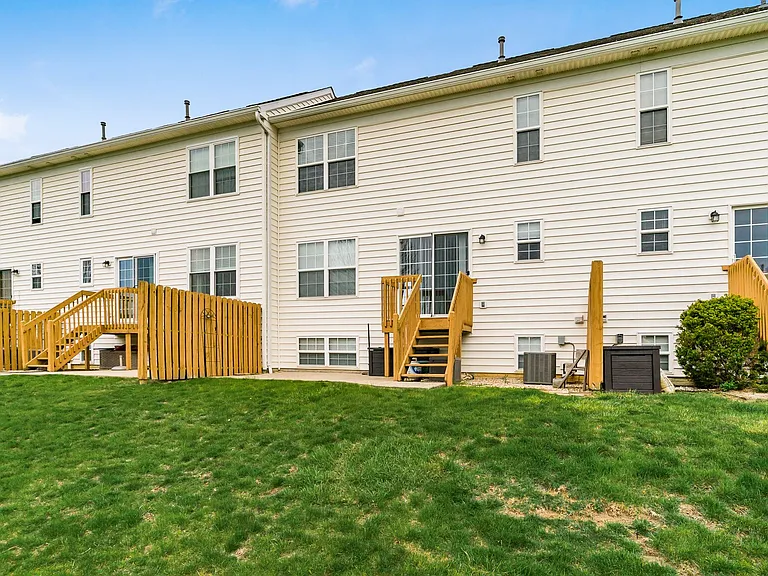 6342 Downwing Ln — Photo 29