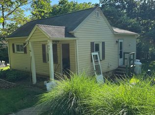 783 Fishing Creek Rd, New Cumberland, PA 17070