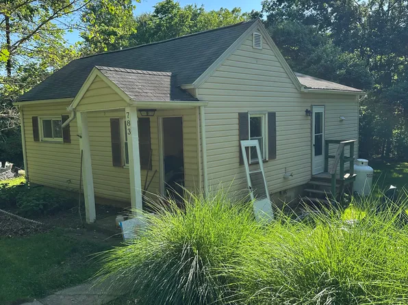 783 Fishing Creek Rd, New Cumberland, PA 17070