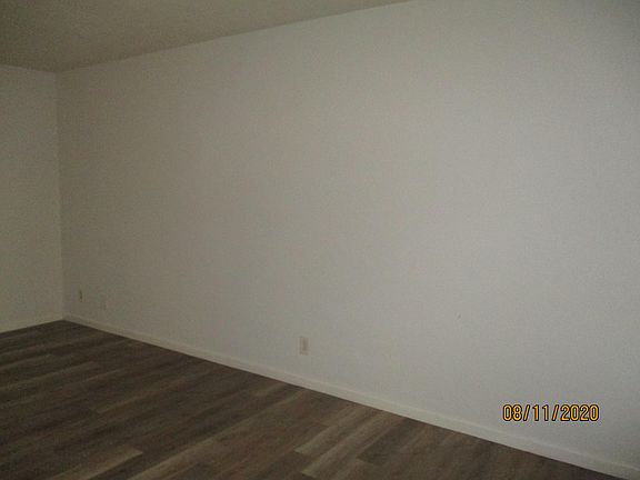 3rd image of 7441 La Jolla Blvd APT 4