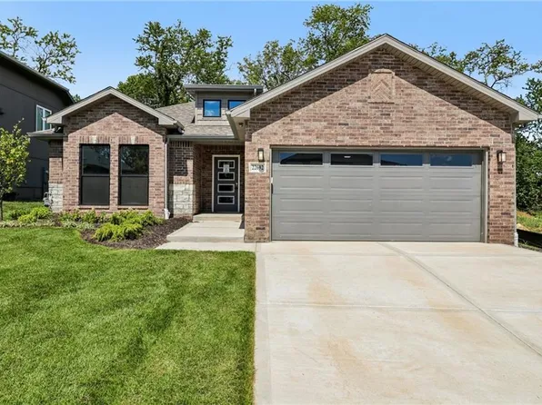 22692 W 87th St, Lenexa, KS 66227