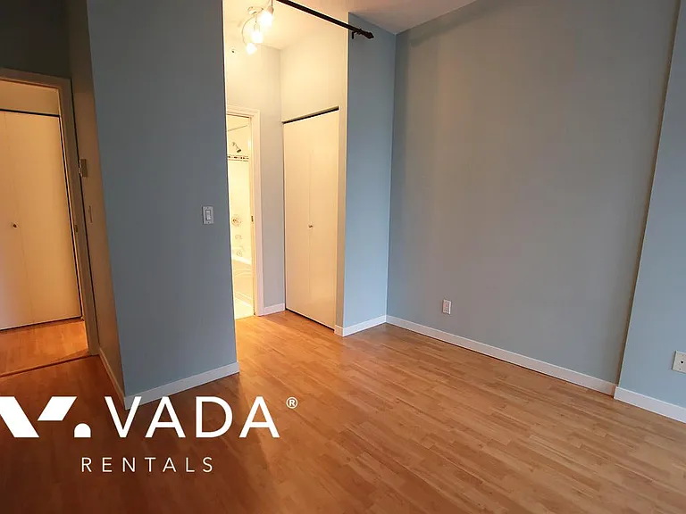 1239 Georgia St W #2103 — Photo 11