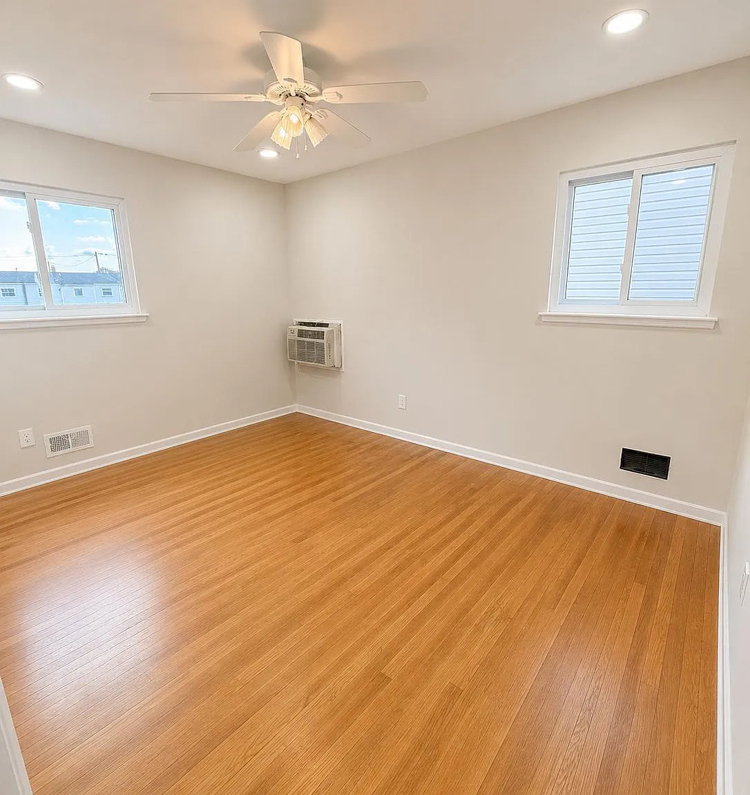 5 bed, 1800 sqft, $4,200 — Photo 4