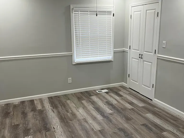 207 Herbert St — Photo 18