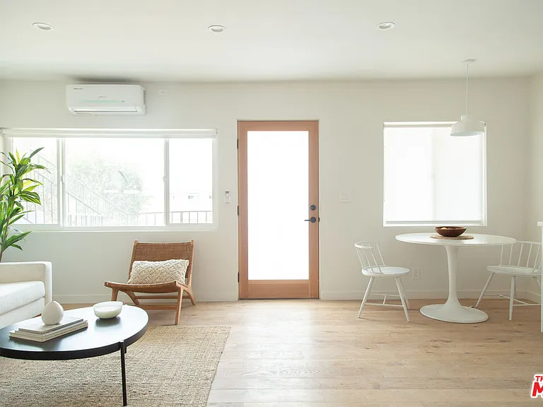 3363 N Andrita St #4 — Photo 3