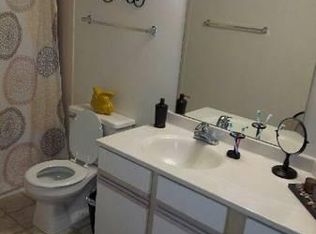 29609 N Waukegan Rd APT 309, Lake Bluff, IL 60044