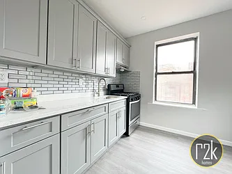 Rented by Realty 2000 Corp