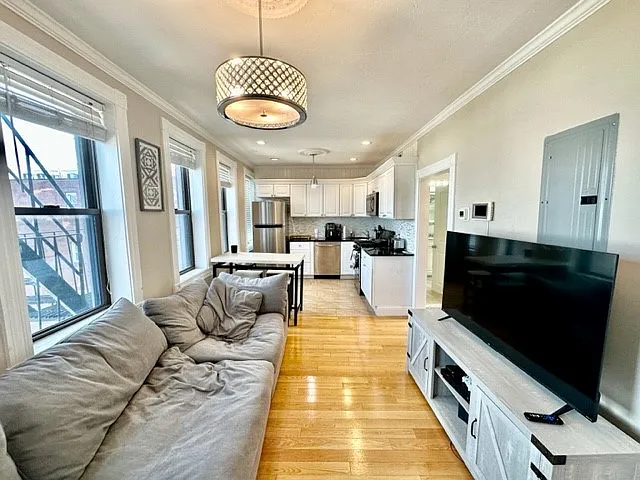 3 N Hudson St #5 — Photo 1