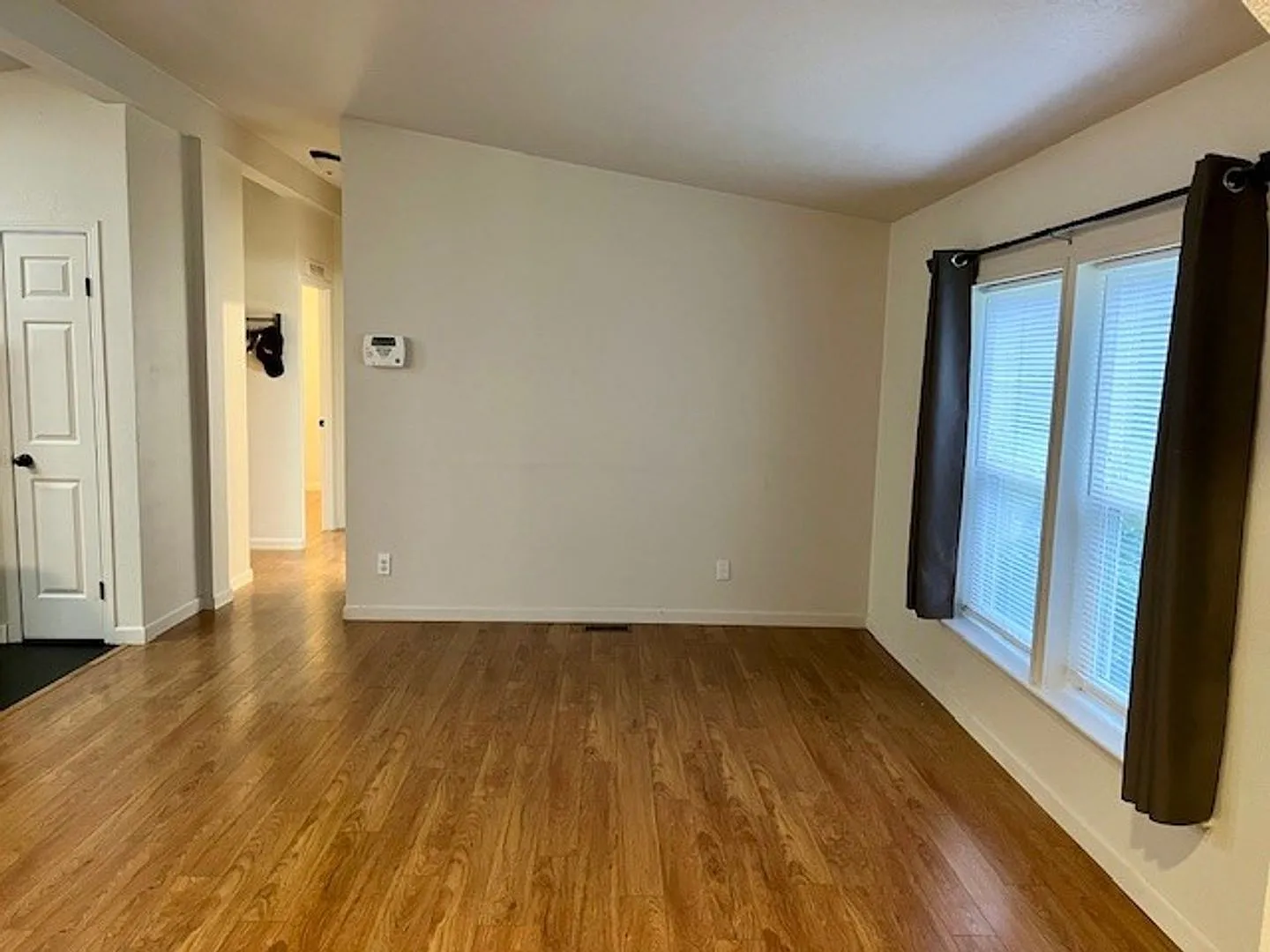 Beautifully updated home in Port Orchard! — Photo 2