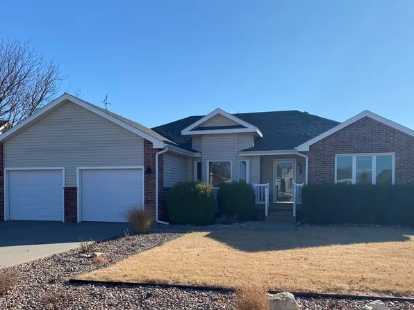 1304 W 42nd St, Hays, KS 67601