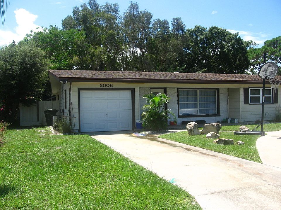 1st image of 3008 Wood St
