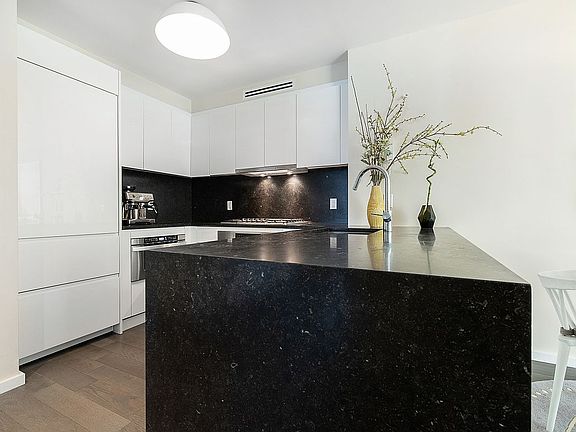 5th image of 385 1st Ave APT 6G