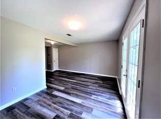 154 W Peach St #C2, Martin, TN 38237