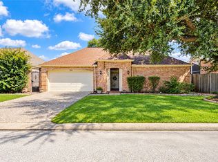 361 Champions Colony Iii #III, Houston, TX 77069