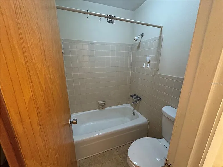 245 Center Rd #211 — Photo 8
