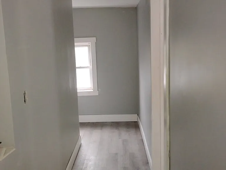 60 Pulaski St #1 — Photo 6