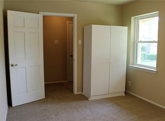 2nd image of 1614 Tynes Dr