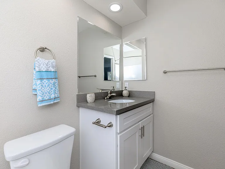 Smoketree Apartments — Photo 56