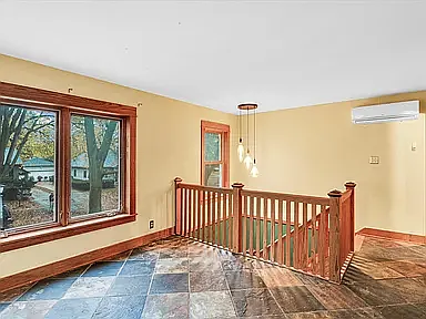 506 S Poplar St — Photo 23