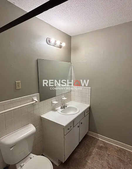 3219 Thirteen Colony Mall #2B — Photo 8