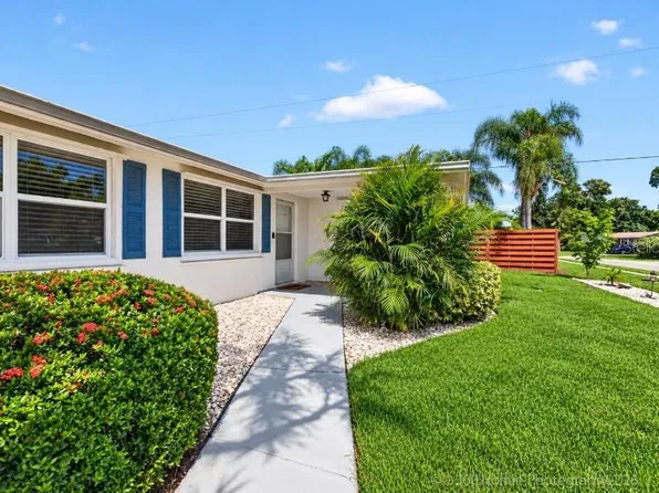 3141 Regatta Cir, Sarasota, FL 34231