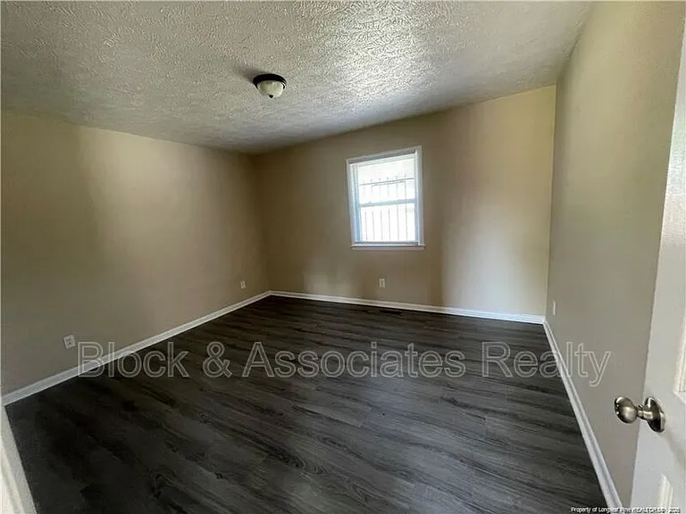 4959 Fieldcrest Dr #G — Photo 5