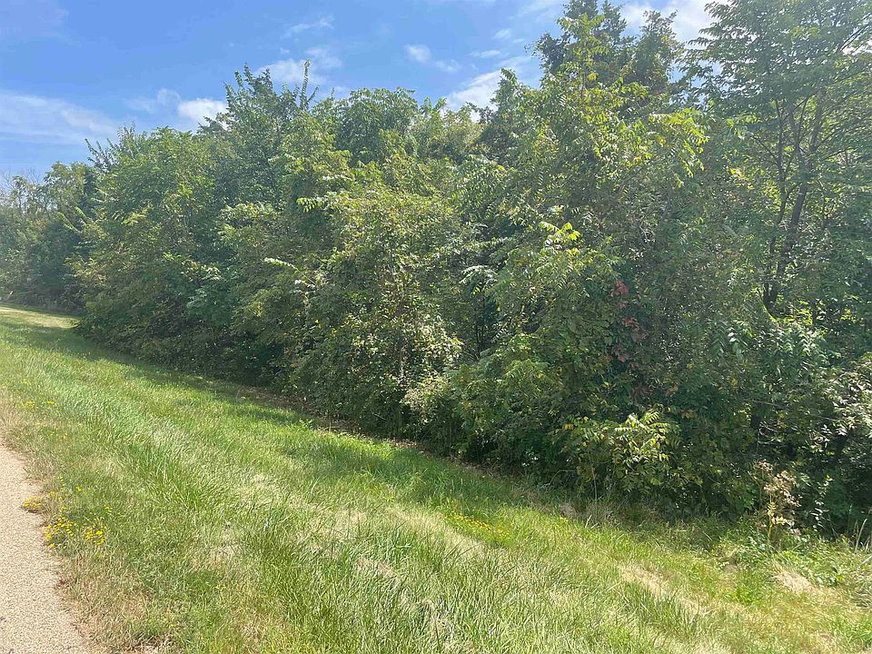 2nd image of 389 W Wachter Rd