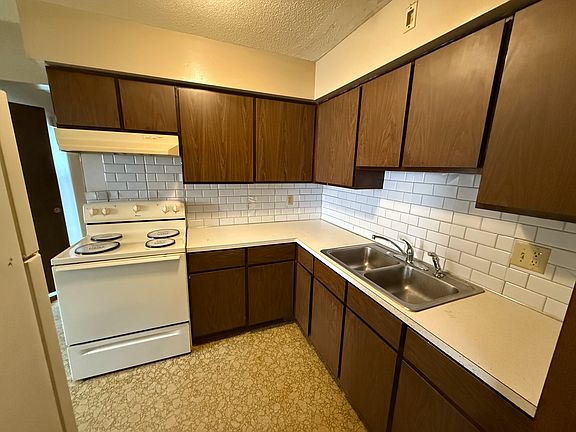 5th image of 190 Cleveland Ave #3