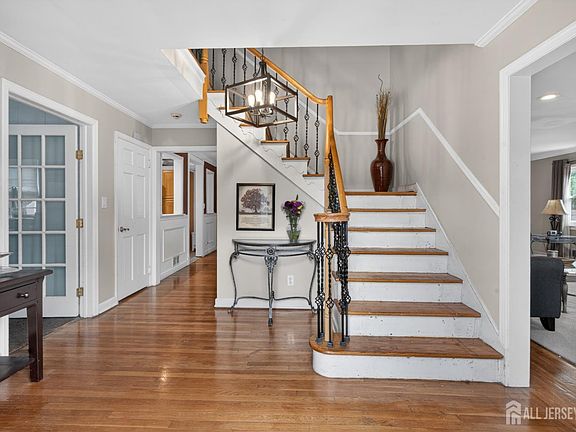 3rd image of 1183 W 8th St