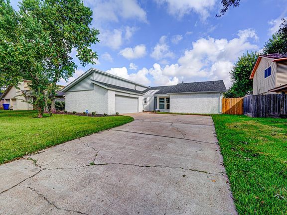 4th image of 1850 Fall Meadow Dr