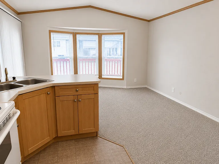 1200 Lincoln St #117 — Photo 3