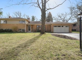 1215 Hillside Dr, Northbrook, IL 60062
