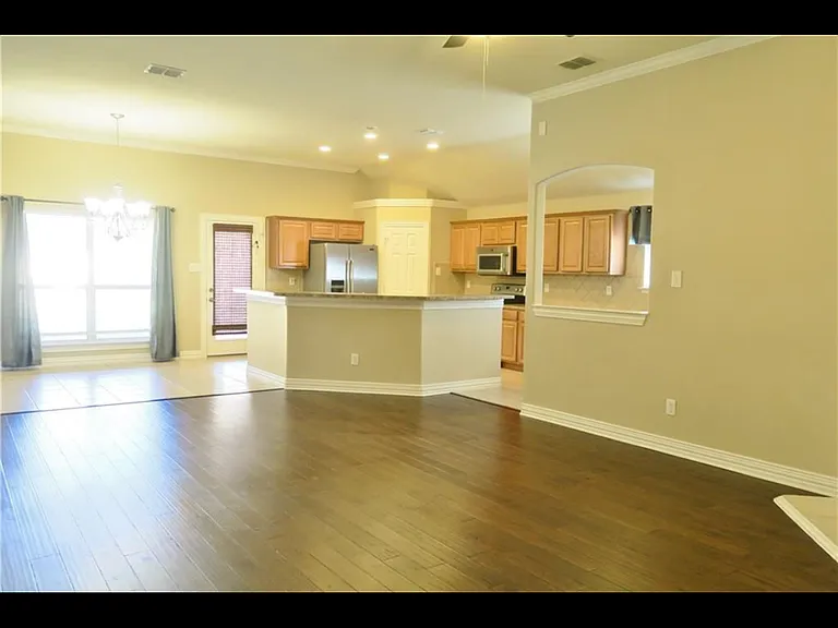 3845 Cedar Falls Dr — Photo 4