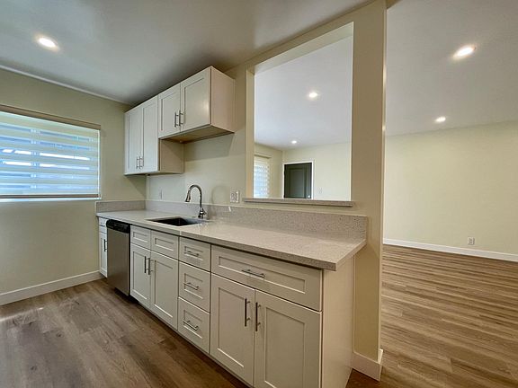 4th image of 11051 Missouri Ave APT 1
