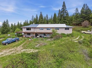 16617 E Blanchard Rd, Chattaroy, WA 99003