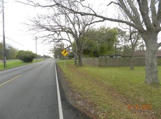 211 Old Angleton Rd, Lake Jackson, TX 77566