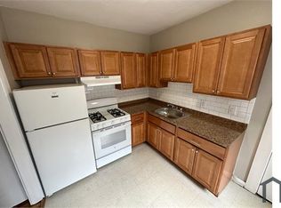 196 Washington St APT 6, Lynn, MA 01902