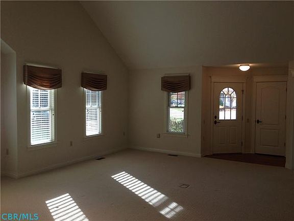 4th image of 454 Cottage Grv E