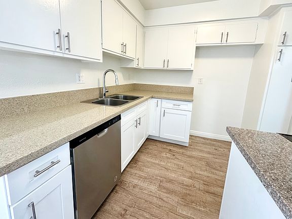 4th image of 9348 Somerset Blvd APT 35